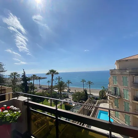 The View-centre- Clim -parking-vue Mer-plage Μεντόν